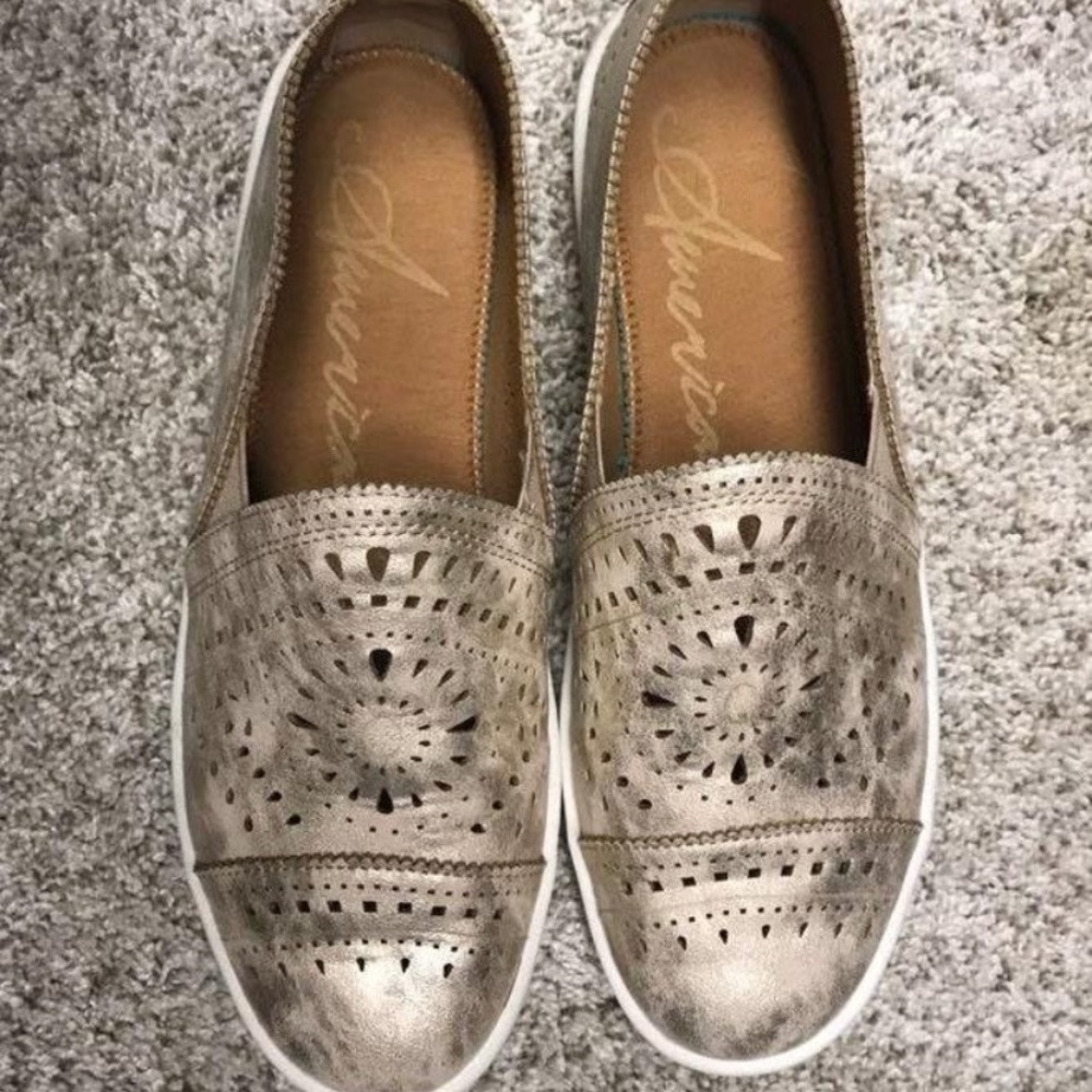 Slip on sneakers